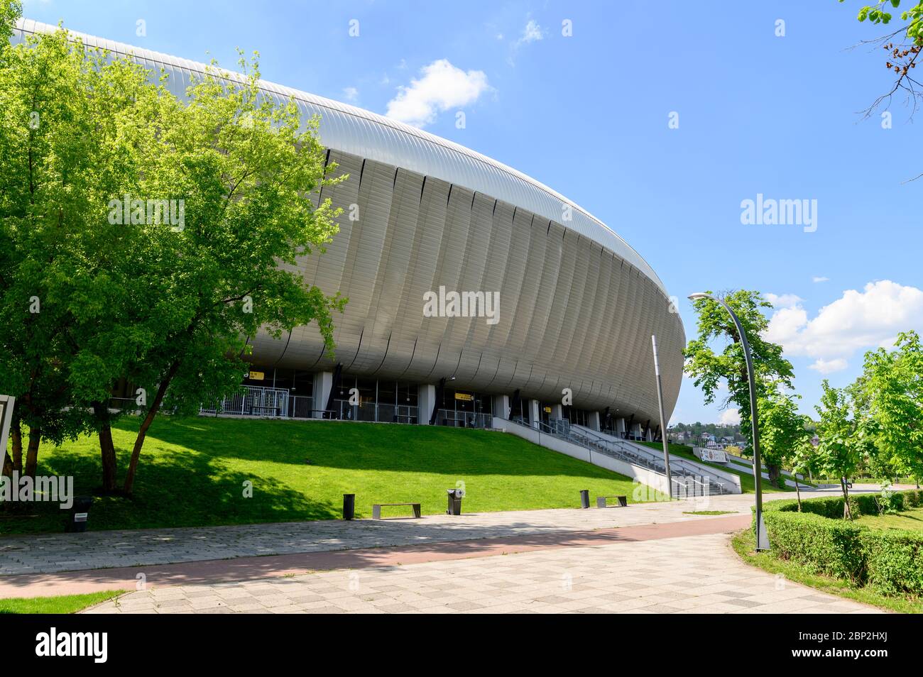 Moderne futuristische minimalistische Sport-und Event-Stadion mit einer organischen BLOB-Form im Central Park von Cluj-Napoca Stadt in der Region Siebenbürgen o Stockfoto