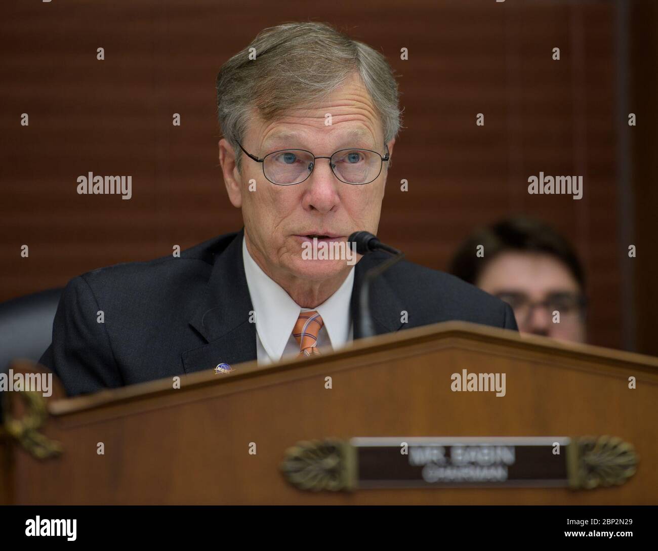 Haus NASA FY 19' Budget Hearing House Subcommittee on Space Chairman Rep. Brian Babin, R-Texas, wird während einer Anhörung Überblick über das NASA Budget für das Geschäftsjahr 2019, Mittwoch, 7. März 2018, im Rayburn House Office Building in Washington gesehen. Stockfoto