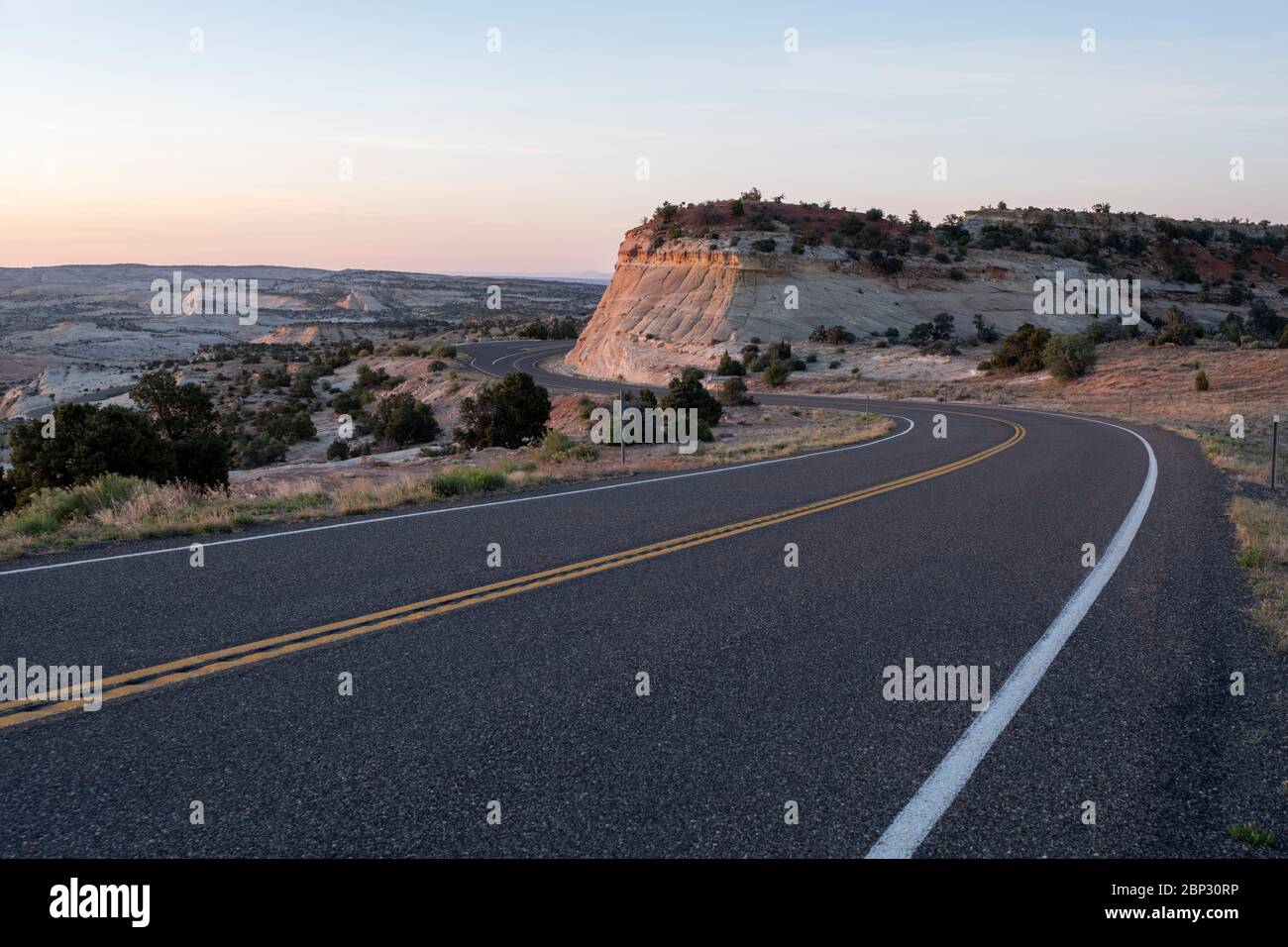 Verschlungene Strecke des malerischen Highway 12 in Escalante, Utah Stockfoto