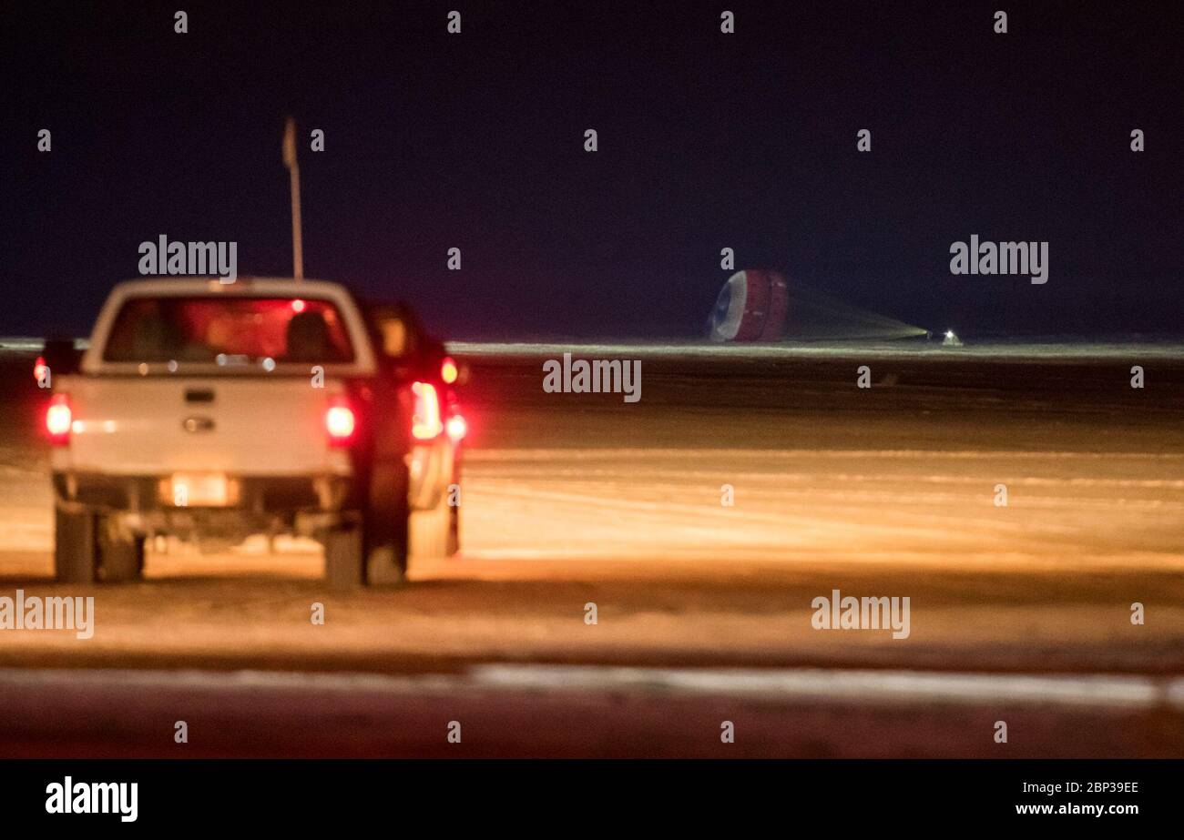 Boeing CST-100 Starliner landet die Boeing CST-100 Starliner landet in White Sands, New Mexico, Sonntag, 22. Dezember 2019. Die Landung schließt einen abgekürzten Orbital Flight Test für das Unternehmen ab, das noch mehrere Missionsziele für das NASA Commercial Crew Programm erfüllt. Die Raumschiff-Raumsonde startete auf einer United Launch Alliance Atlas V Rakete um 6:36 Uhr am Freitag, 20. Dezember aus dem Space Launch Complex 41 in Cape Canaveral Air Force Station in Florida. Stockfoto