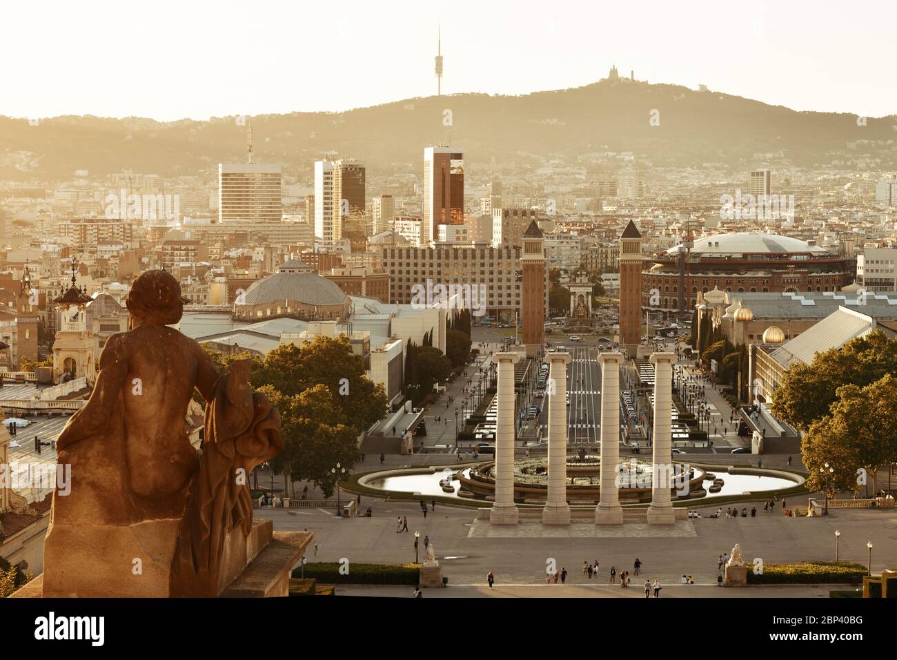 Das Wahrzeichen Placa Espanya bei Sonnenuntergang in Barcelona Spanien Stockfoto