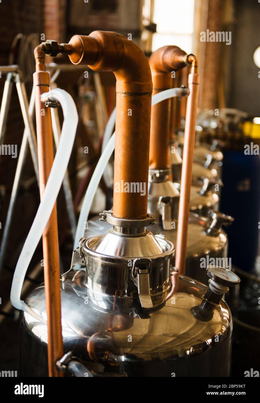 Destillierausrüstung -Fotos und -Bildmaterial in hoher Auflösung – Alamy