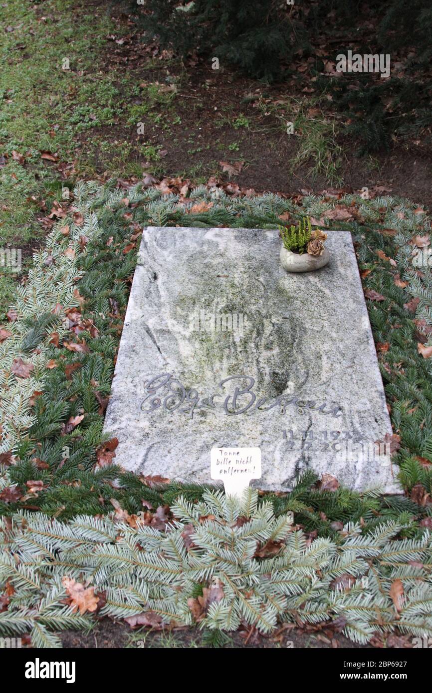 Grabsteine Edgar Bessen, Friedhof Ohlsdorf Hamburg, 25.01.2020 Stockfoto