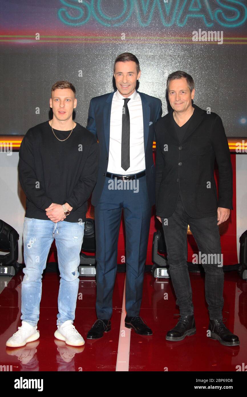 Dieter Nuhr Felix Lobrecht Kai Pflaume Wer Weiss Denn Sowas Xxl Studio Hamburg 17 01 2020 Stockfotografie Alamy