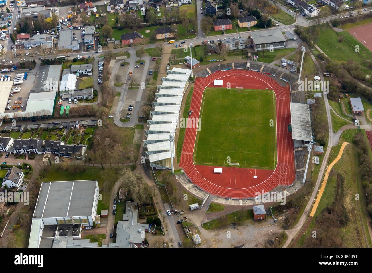Luftaufnahme, Lohrheidestadion ist ein Fußballstadion mit Leichtathletikanlage im Bochumer Stadtteil Wattenscheid. SG Wattenscheid 09, Leithe, Bochum, Ruhrgebiet, Nordrhein-Westfalen, Deutschland Stockfoto
