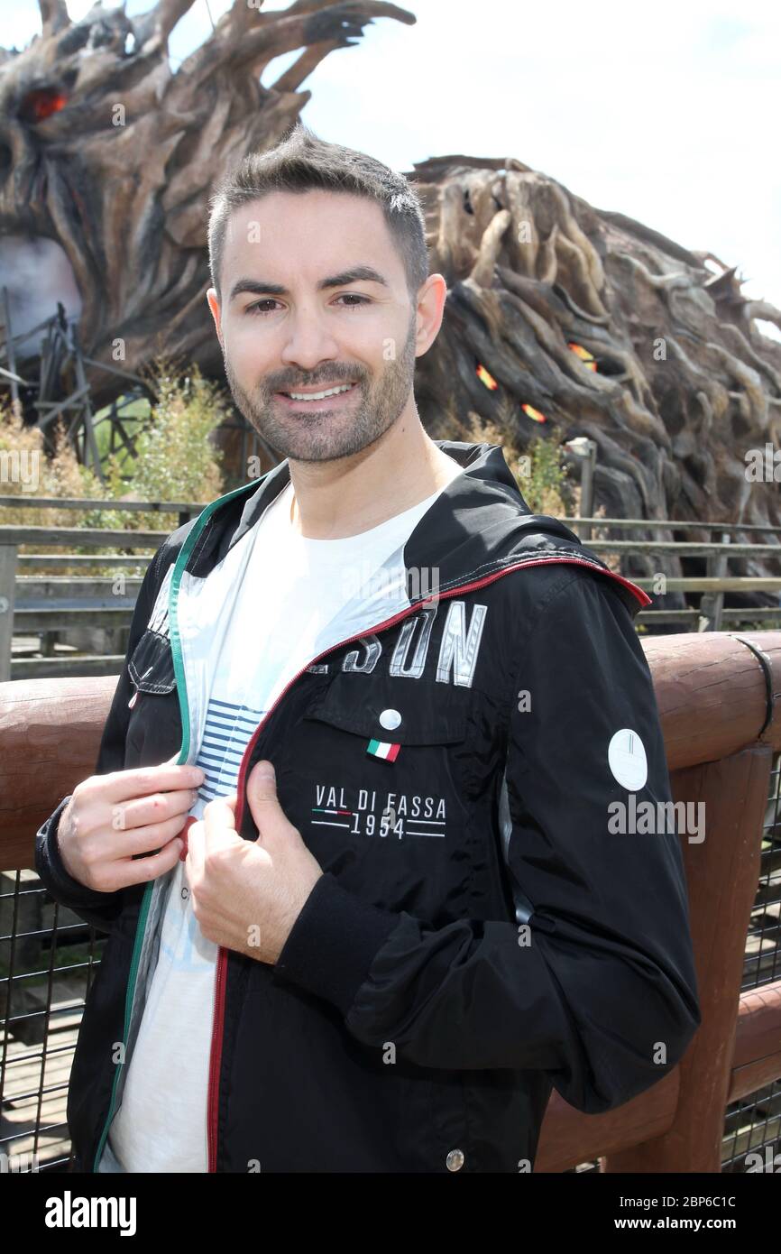 Menderes BagcÄ±,Colossus Holzachterbahn Heide Park Soltau bei Hamburg,14.05.2019 (Joey Heindle hatte an diesem Tag auch Geburtstag und kann es mit seiner Freundin im Park verbringen) Stockfoto