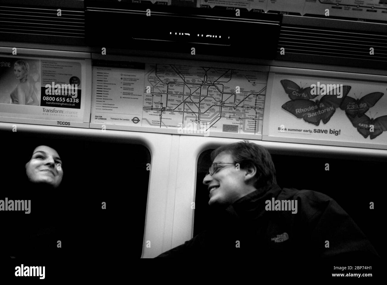 Passagiere der Londoner U-Bahn Stockfoto