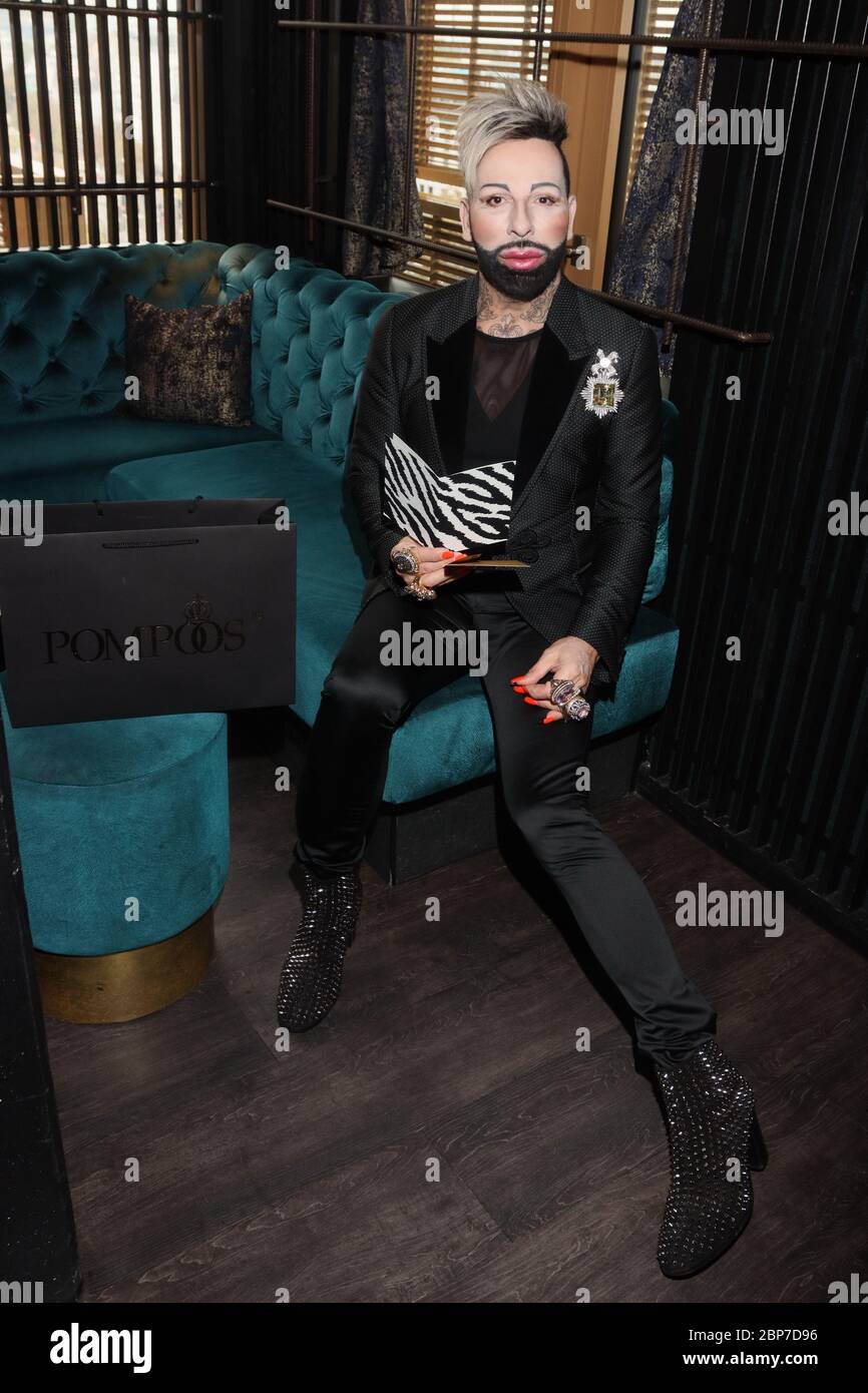 Harald Gloeoeckler,Präsentation der gemeinsamen Sammlung von Harald Gloeoeckler mit dem Spezialisten für Kunst und Kunst, Roemerturm,GAGA Club Reeperbahn Hamburg,08.10.2019 Stockfoto