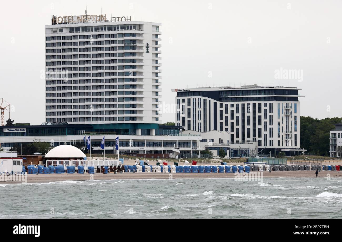 Hotel Neptun Warnemunde Germany Stockfotos Und Bilder Kaufen Alamy