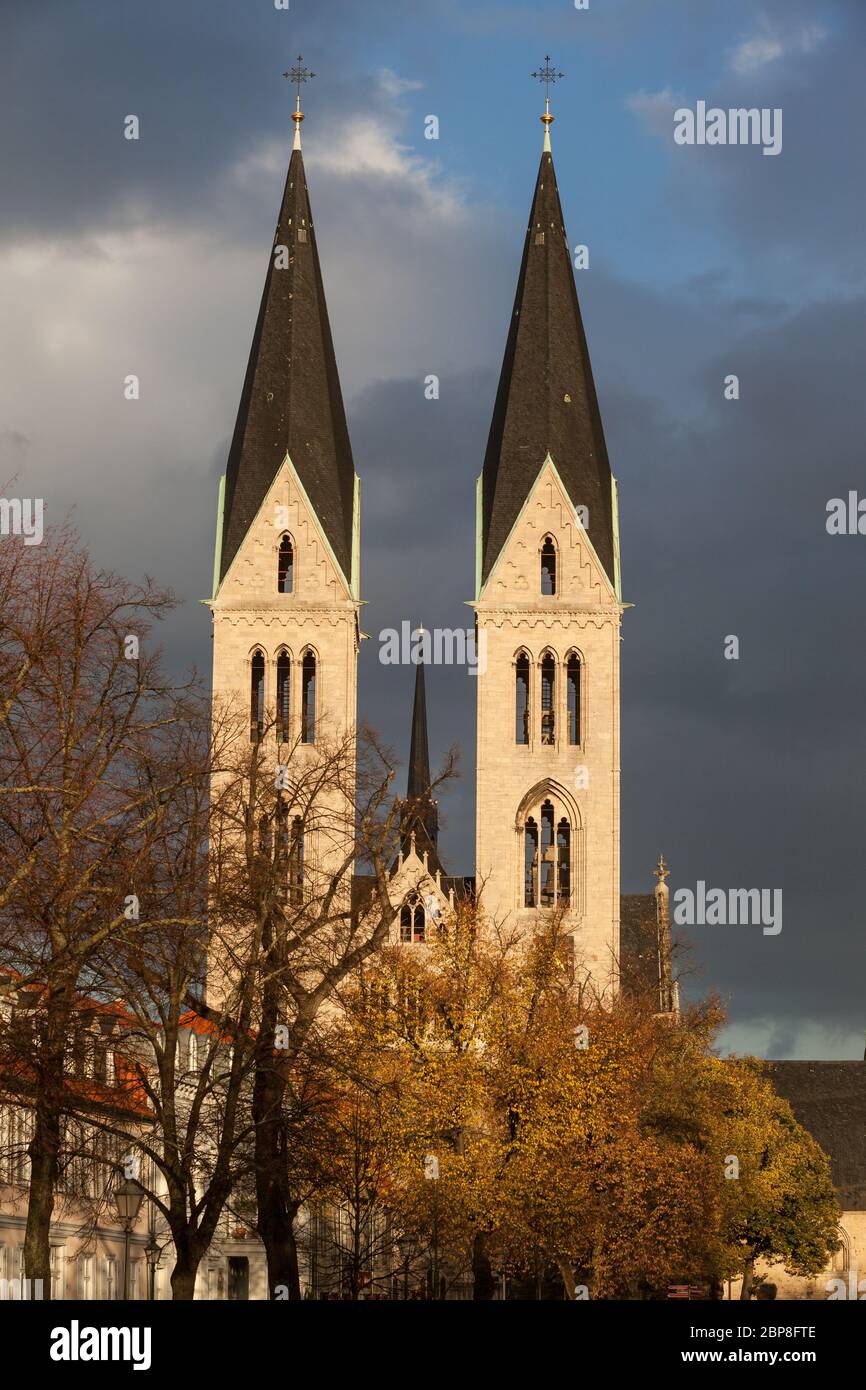 Dom Halberstadt Im Herbst Stockfoto