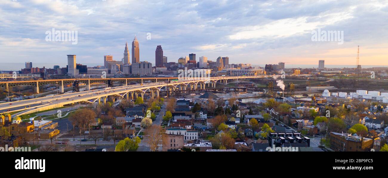 Autobahn durch Cleveland Ohio Cuyahoga County North America Stockfoto