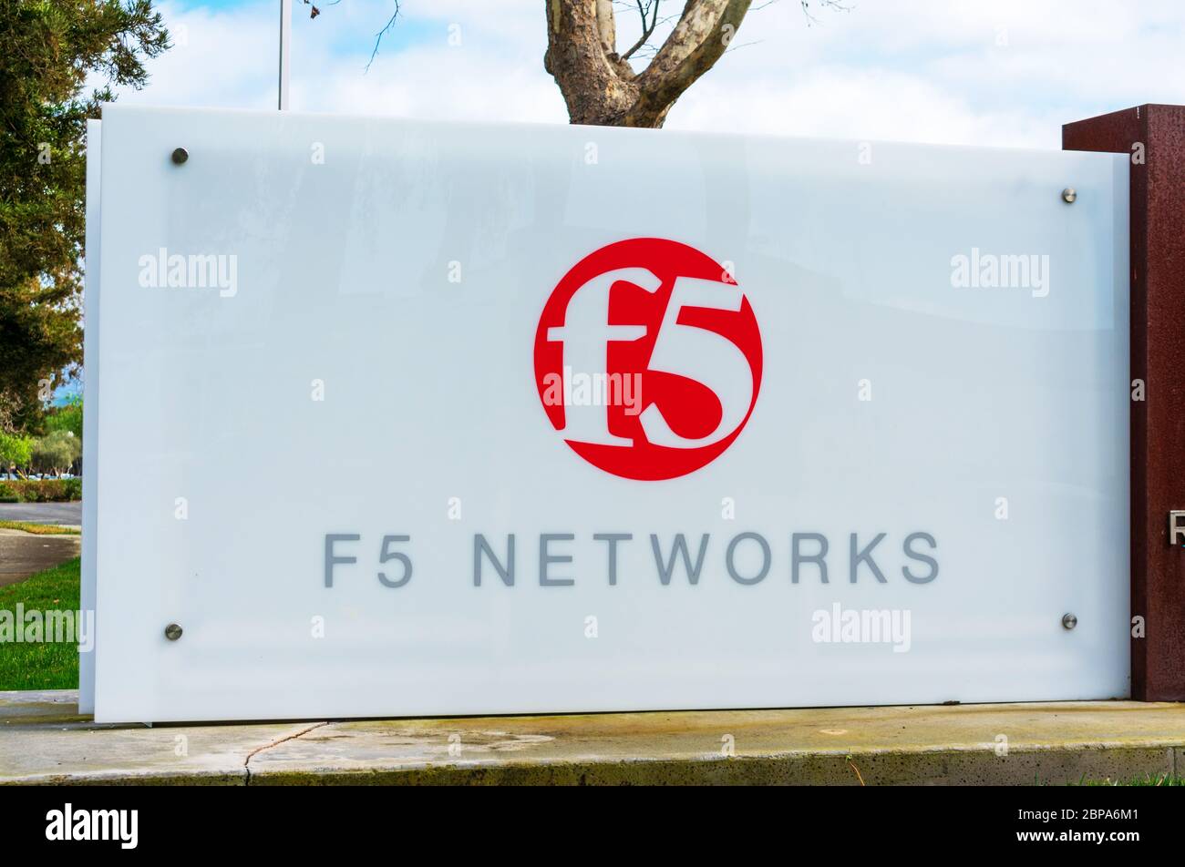 F5 Networks unterzeichnen auf dem Campus des Technologieunternehmens - San Jose, Kalifornien, USA - 2020 Stockfoto