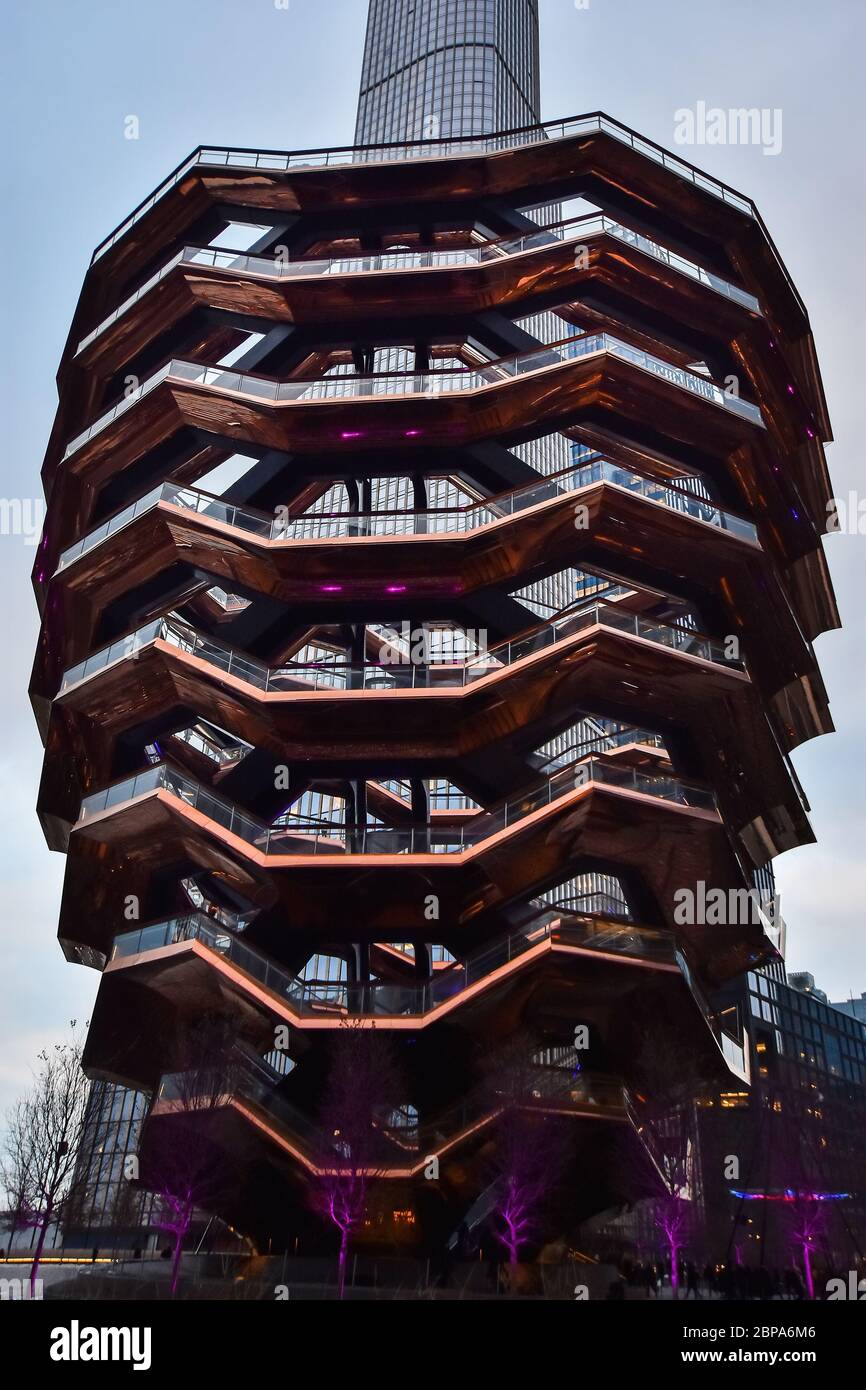 New York City, NY, USA - 4. Dezember 2019. Das Schiff, die Struktur und die Besucherattraktion, Teil des Hudson Yards Reentwicklungsprojekts in Manhattan. Stockfoto