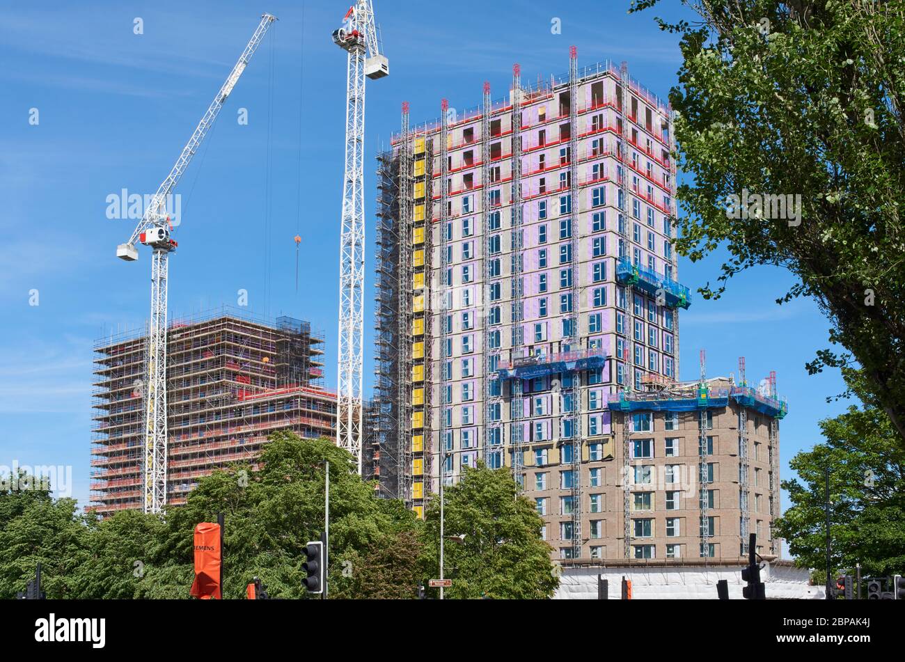 Das Wohnprojekt Hale Wharf wird in Tottenham Hale, North London UK, gebaut Stockfoto