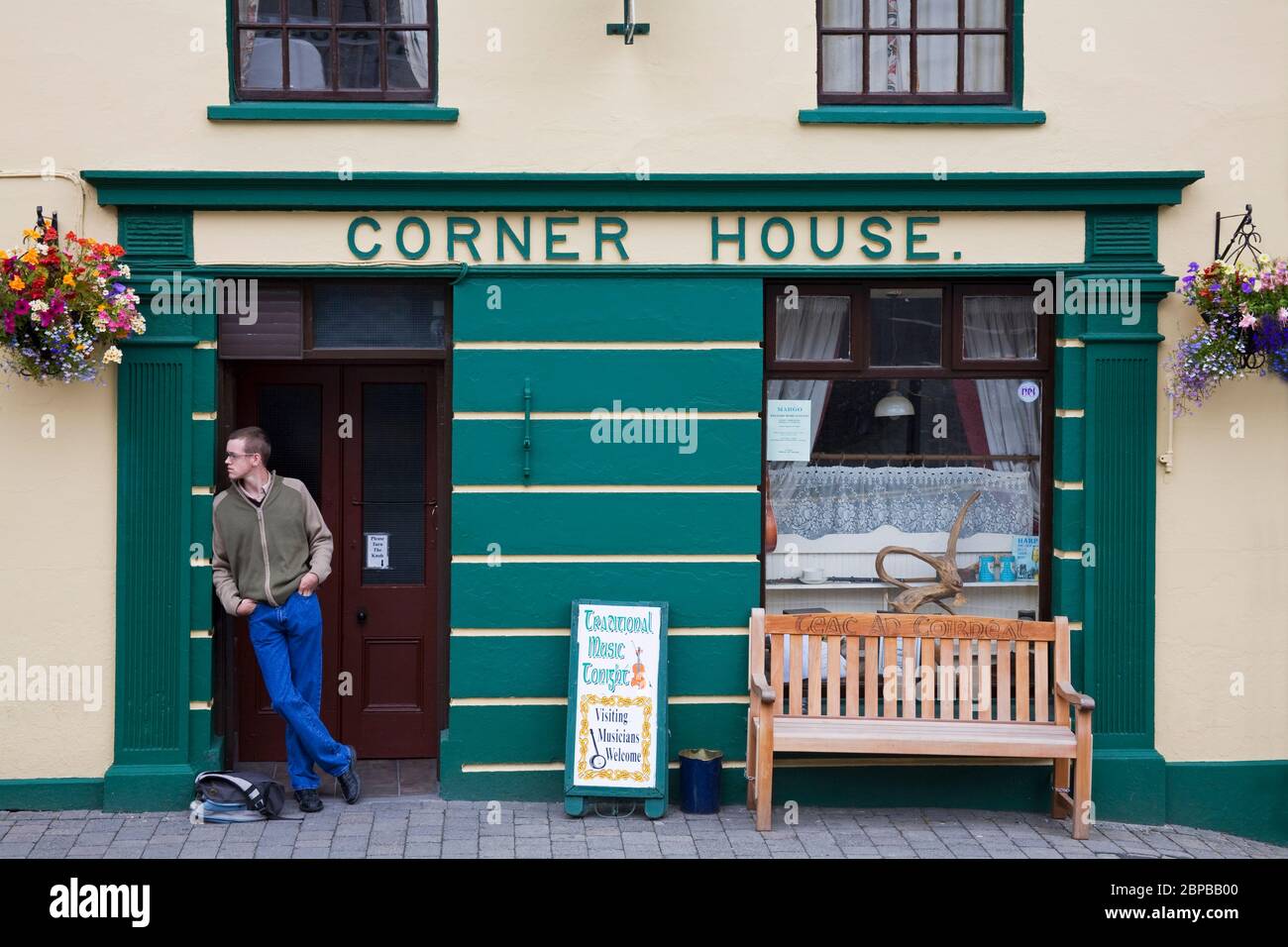 Corner House Pub, Ardara Town, County Donegal, Irland Stockfoto