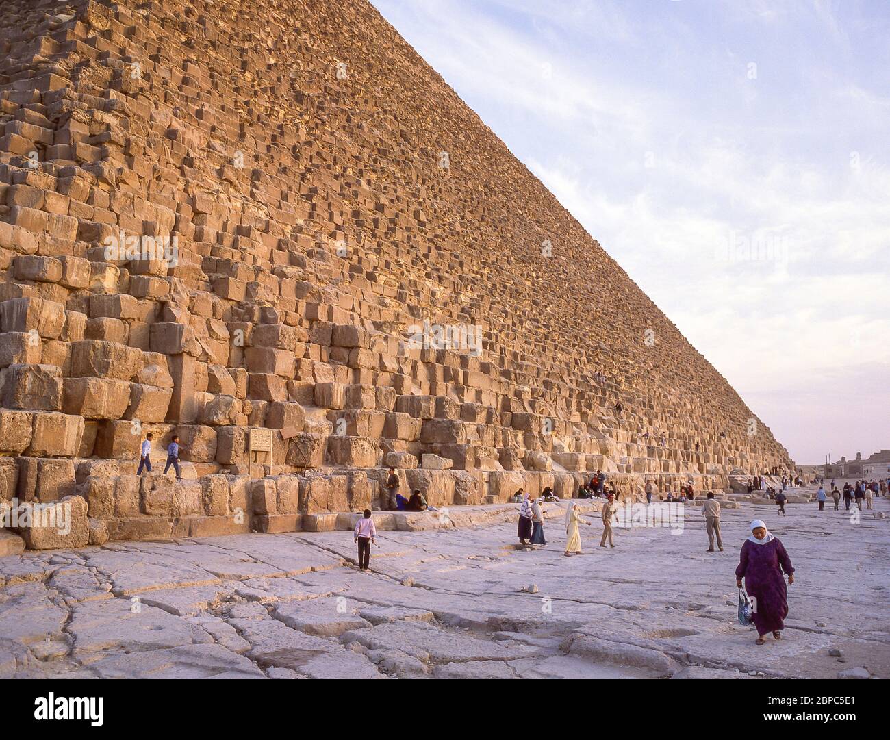 Die große Pyramide von Gizeh, Gizeh, Gizeh Regierung, Republik Ägypten Stockfoto