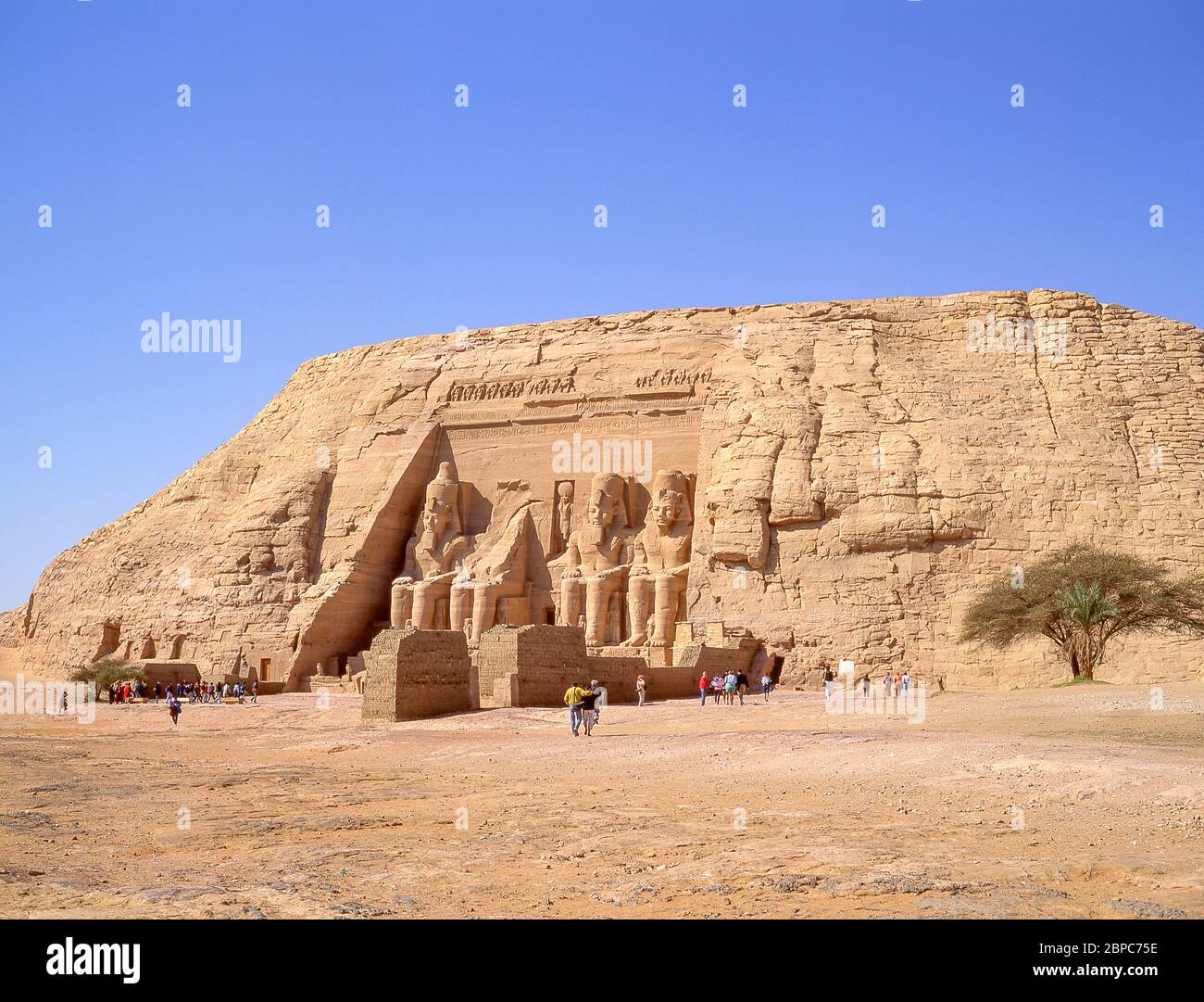 Großer Tempel von Ramses II, Abu Simbel, Assuan Governorate, Republik Ägypten Stockfoto