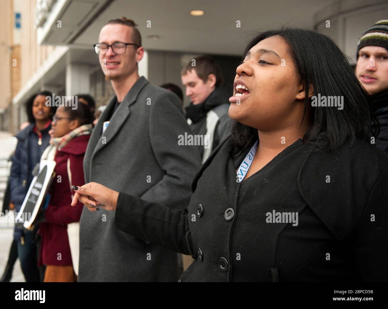 Schwarze Leben Angelegenheit Protestler Einspruch gegen St. Louis County Staatsanwalt Bob McCulloch an der St. Louis University School of Law. Stockfoto