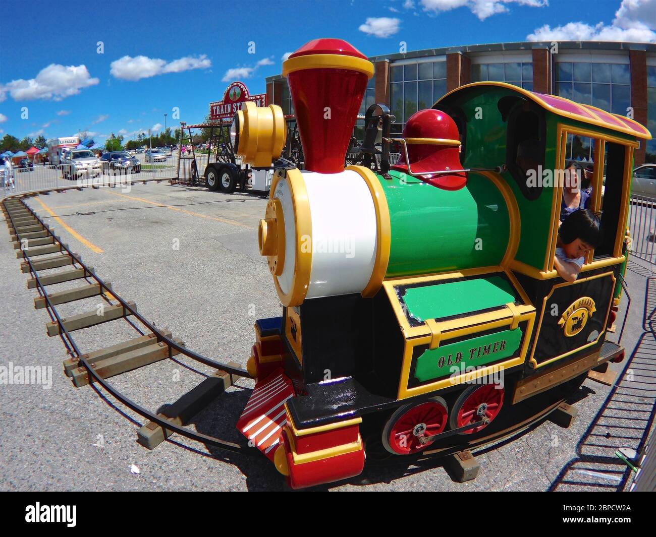 Markham, Ontario / Kanada - 24. Juni 2017: Outdoor-Spielzentrum für Kinder mit Zug- und Bahnattraktionen - Geschmack von Asien Stockfoto