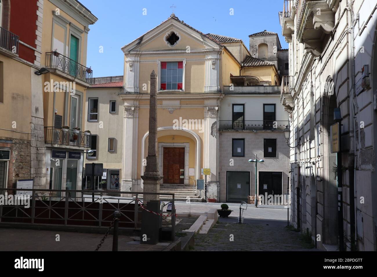 Benevento - Chiesa di Sant'Anna da piazza Papiniano Stockfoto
