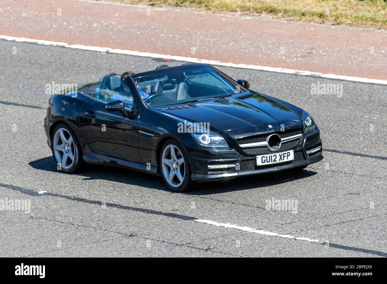 Mercedes Slk200 Stockfotos Und Bilder Kaufen Alamy