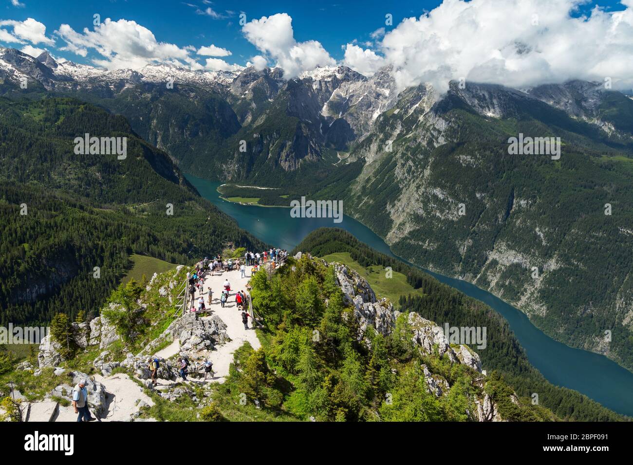 Blick vom Gipfel des Berges Jenner am Königssee in den Bayerischen Alpen Stockfoto