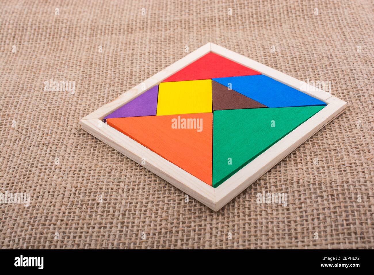 Tangram Aus Holz Stockfotos und -bilder Kaufen - Alamy