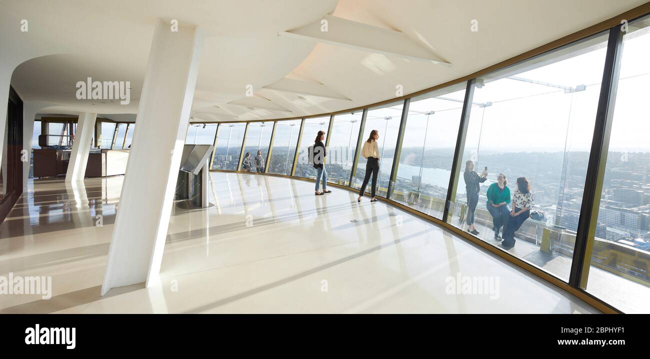 Sichtbereich im Innenbereich. Space Needle, Seattle, Usa. Architekt: Olson Kständig, 2020. Stockfoto
