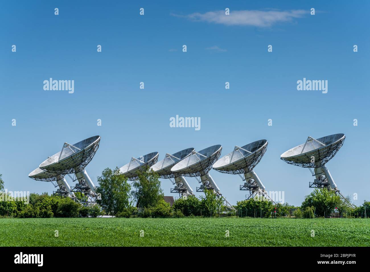 Radio Teleskope Cambridge, Cambridge Astronomie, Teil der Mullard Radio Astronomy Observatory Bogenminute Mikrokelvin Imager großes Array nr Cambridge Stockfoto