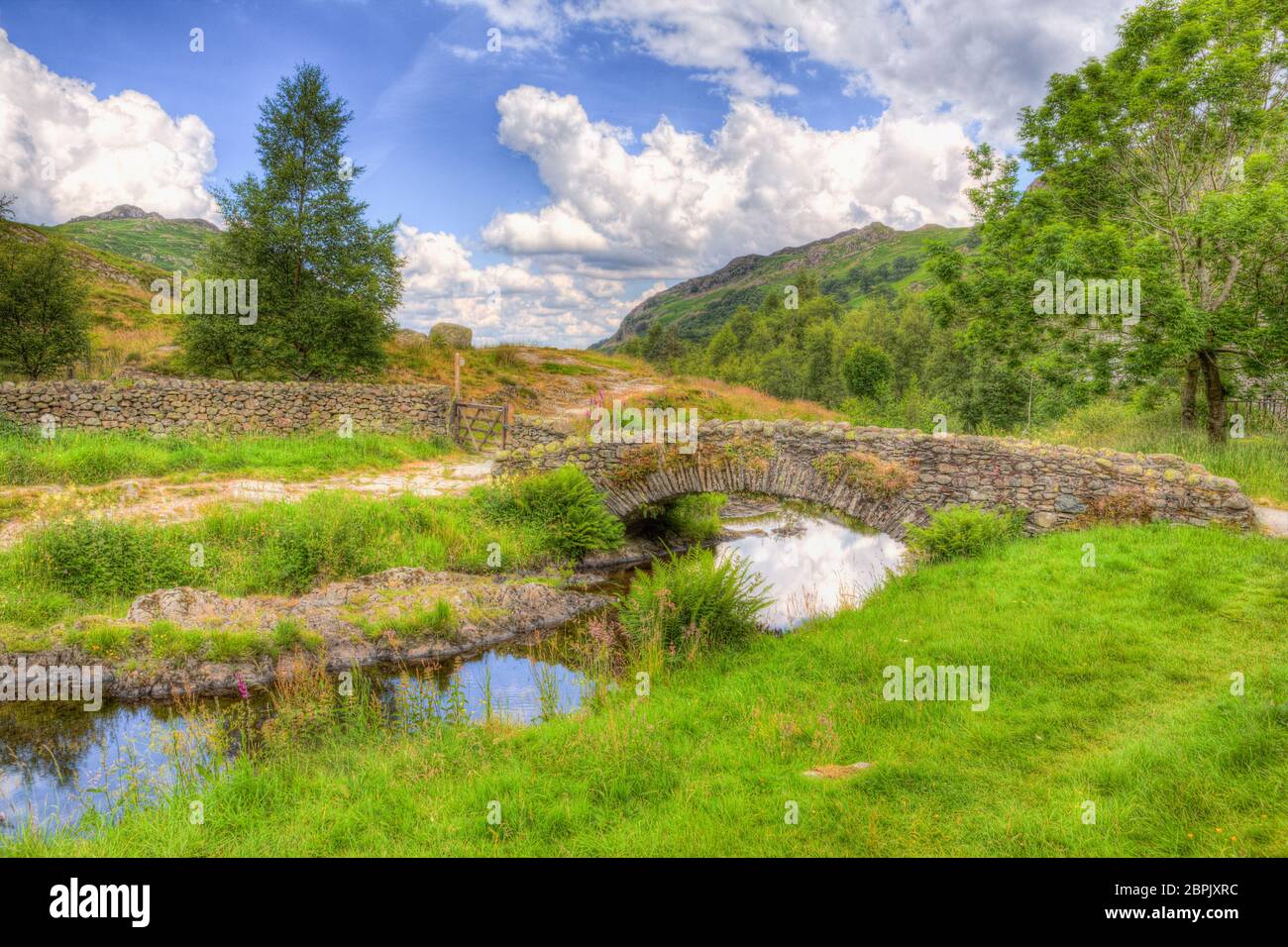 Packhorse Brücke Watendlath Tarn Lake District Cumbria England großbritannien in der Nähe von Derwent Water Stockfoto