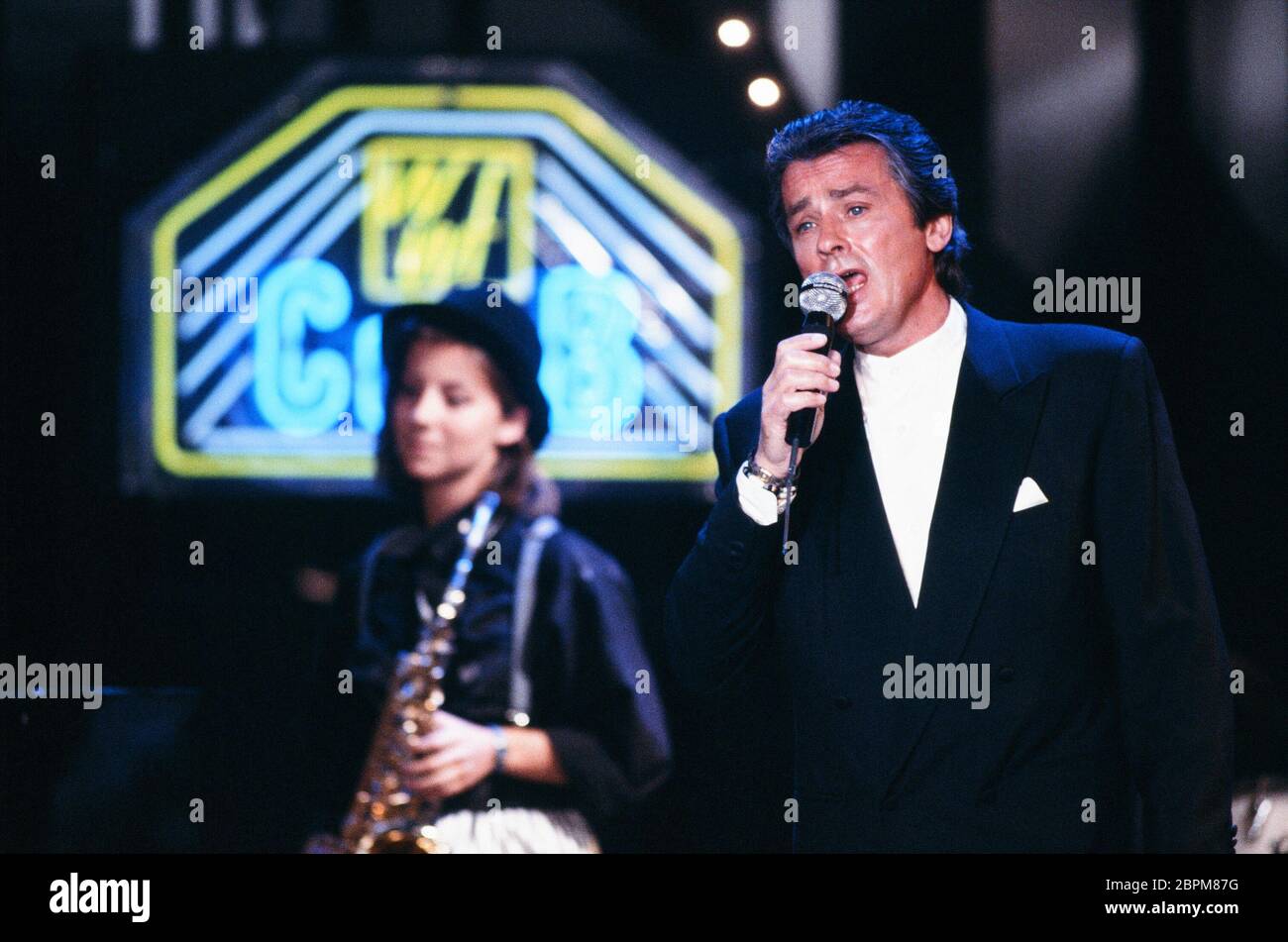 Alain Delon beim WWF Club - 09.10.1987 - der französische Schauspieler Alain Delon // WWF Club // 09.10.1987 Stockfoto