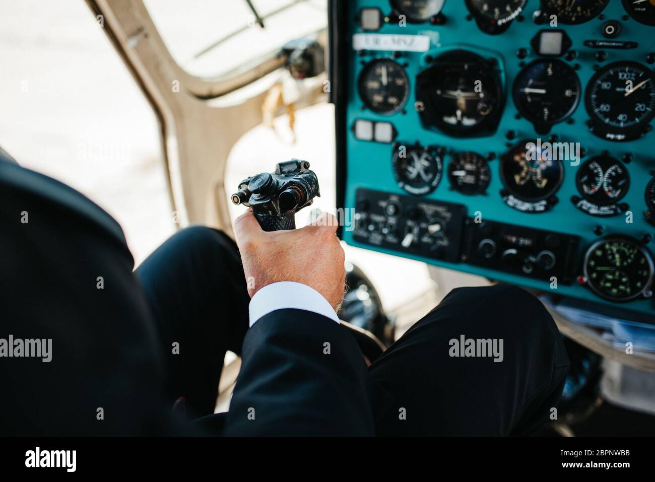 Hubschrauber auf dem Gelände des Flugplatzes Stockfoto