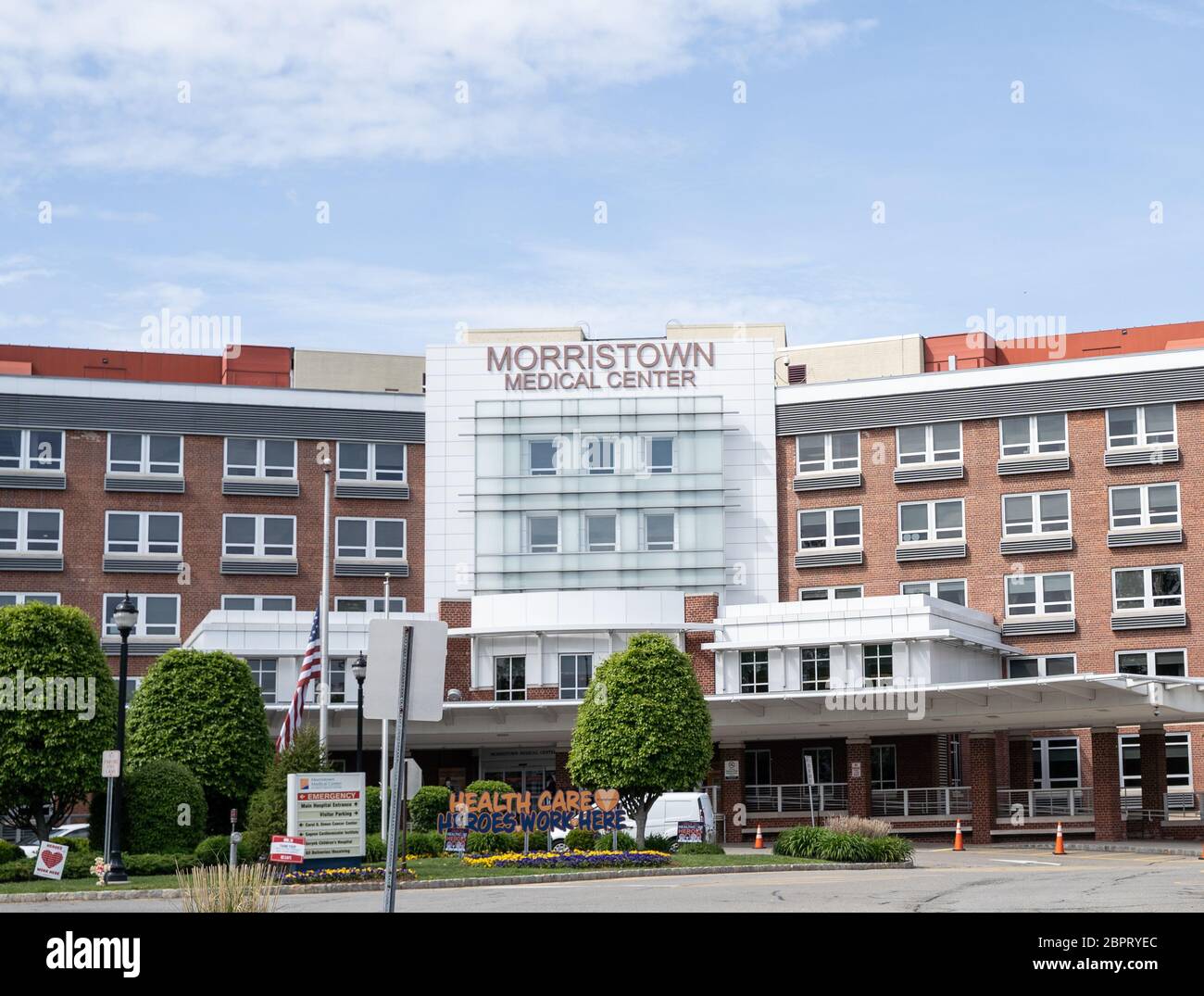 Morristown, New Jersey, USA-17. Mai 2020: Das Morristown Medical Center ist in einem Gebiet tätig, das vom Cornavirus schwer getroffen wurde. Stockfoto