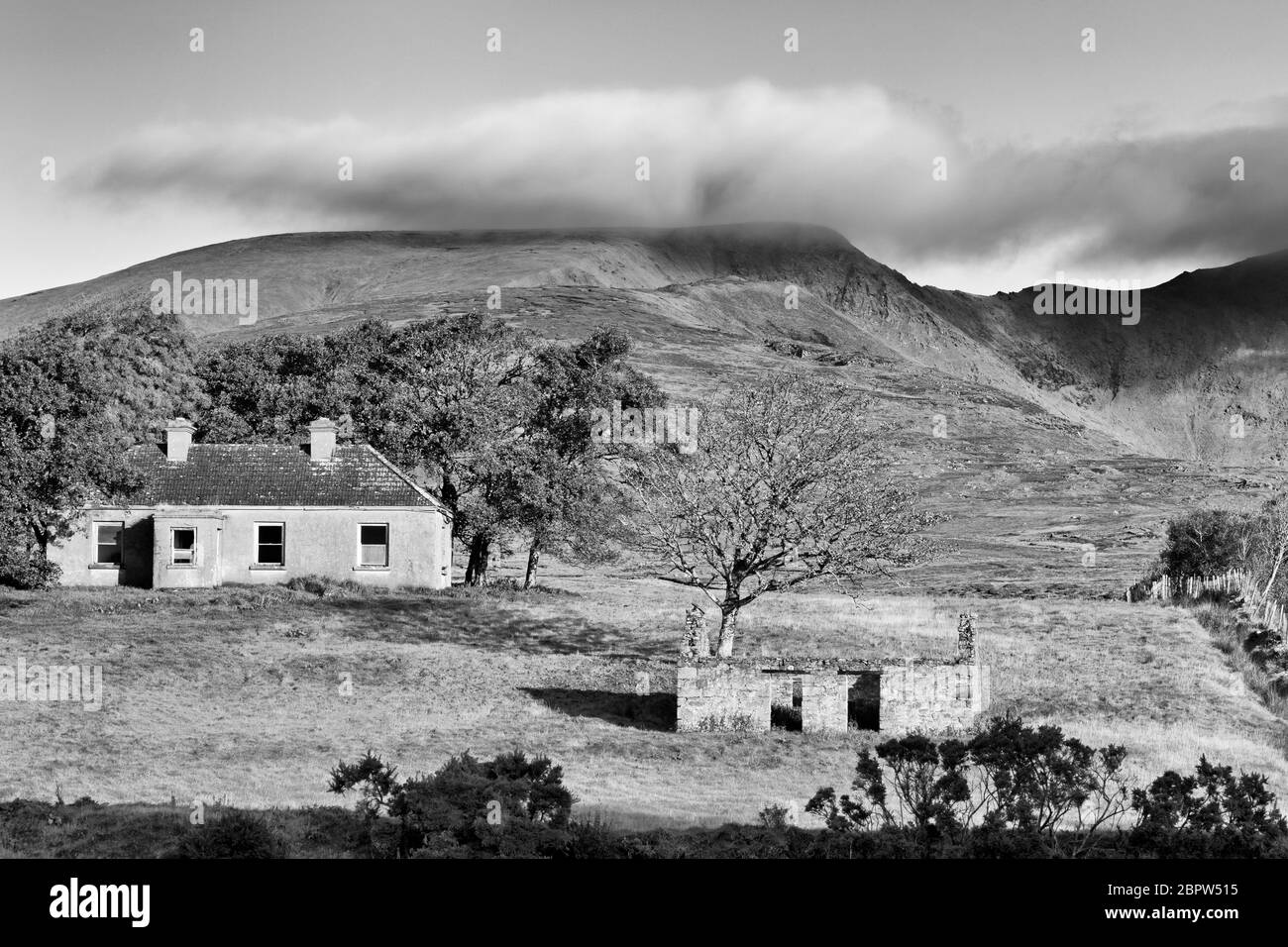Cottage Ruinen in der Nähe von Mulranny, County Mayo, Connaught, Irland, Europa Stockfoto