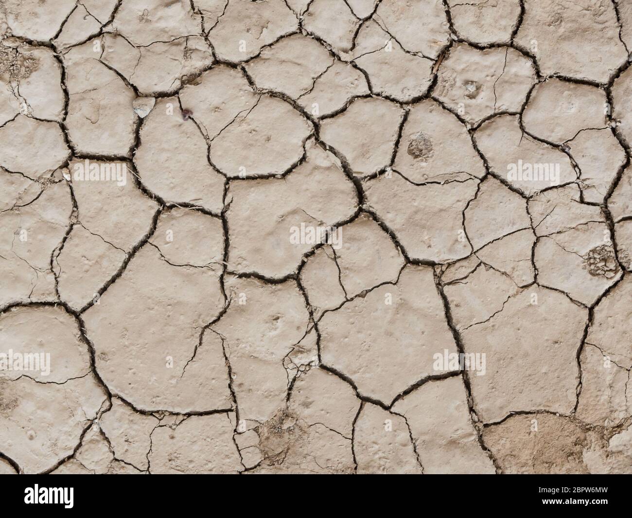 Dürre rissig eine Tonfläche Stockfoto