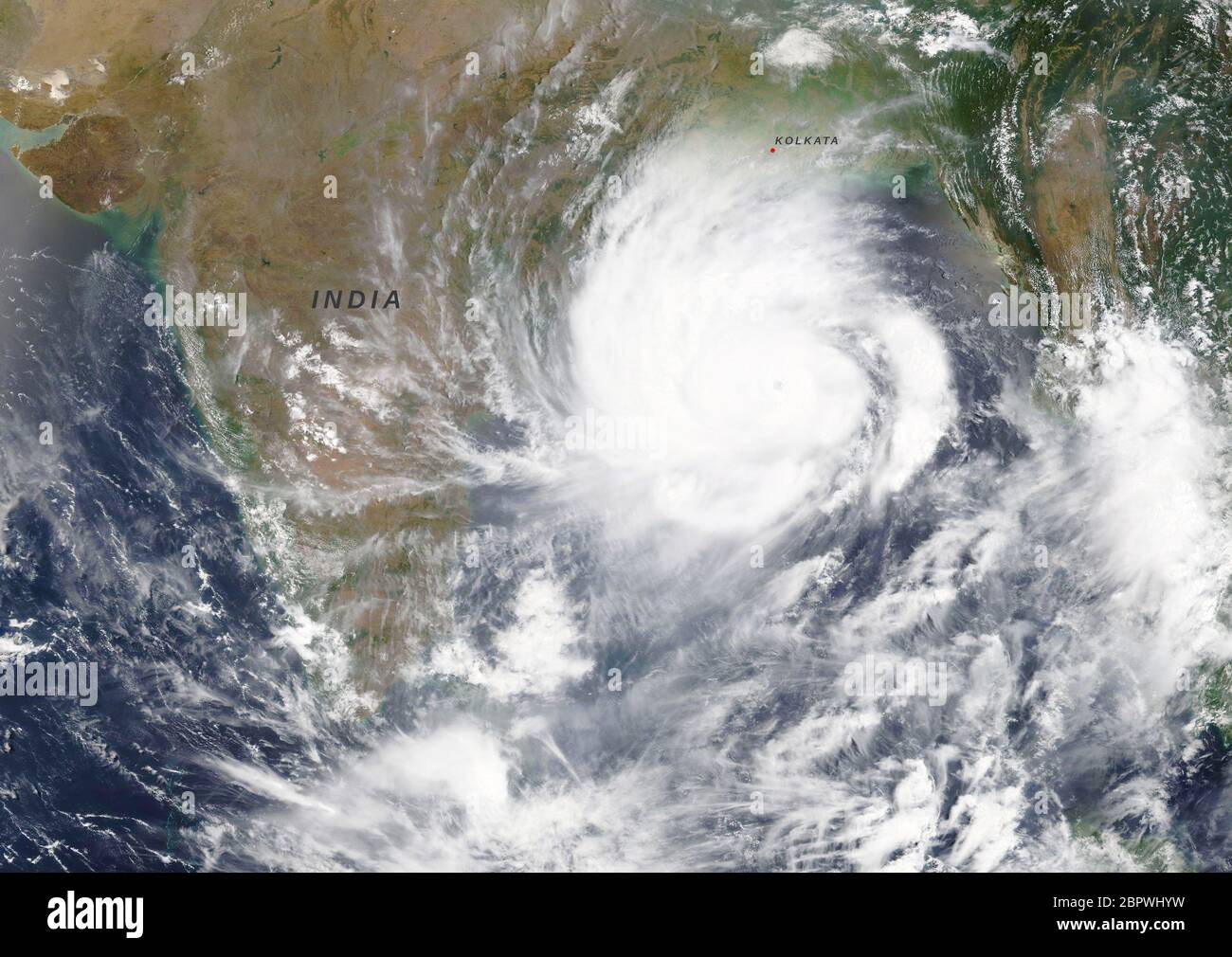 Zyklon Amphan auf dem Weg nach Kolkata, Indien und Bangladeash im Mai 2020 - Elemente dieses Bildes, die von der NASA bereitgestellt wurden Stockfoto