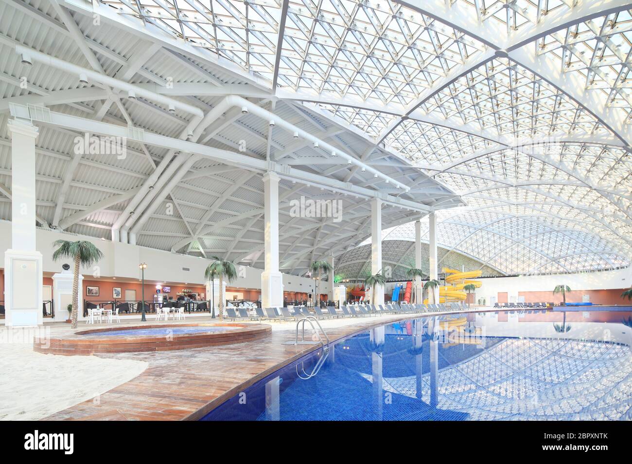 Sotschi, Russland - 1. Oktober 2014 moderner Indoor-Wasserpark. Stockfoto