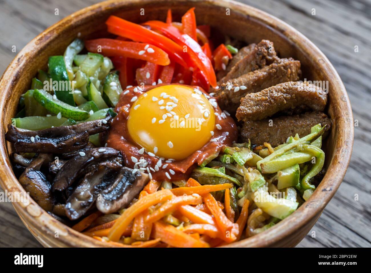 Schüssel mit bibimbap Stockfoto