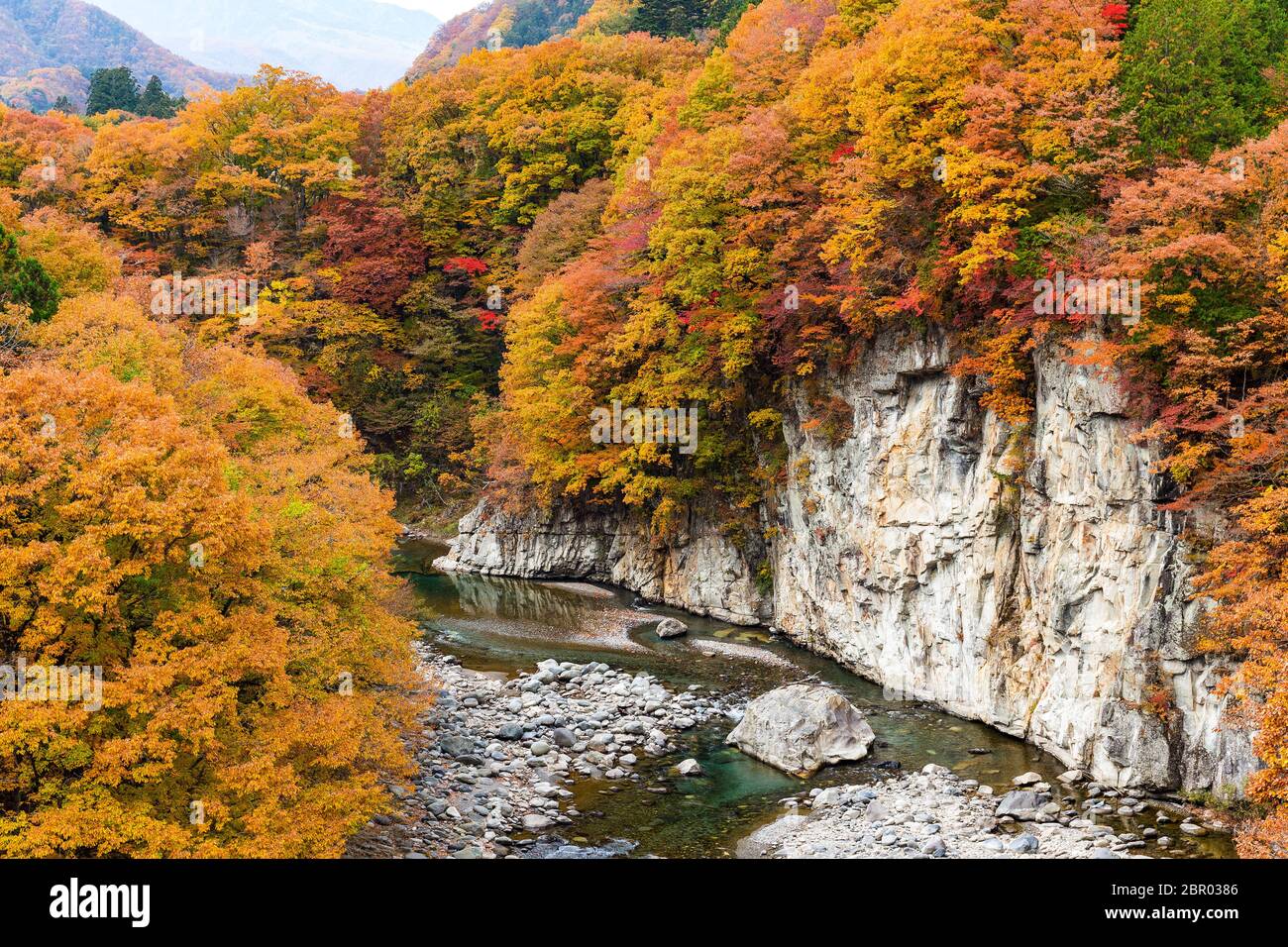 Kinugawa in der Herbstsaison Stockfoto