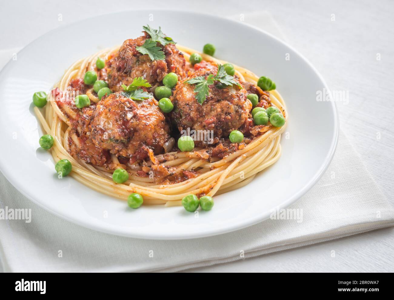 Türkei-Hackfleischbällchen mit Nudeln Stockfoto