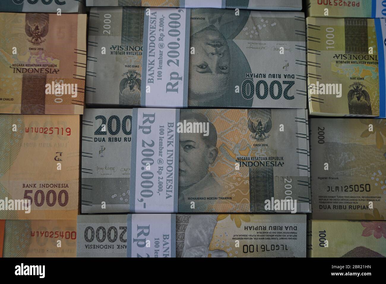 Rupiah Banknoten als legales Kaufwerkzeug in Indonesien Stockfoto