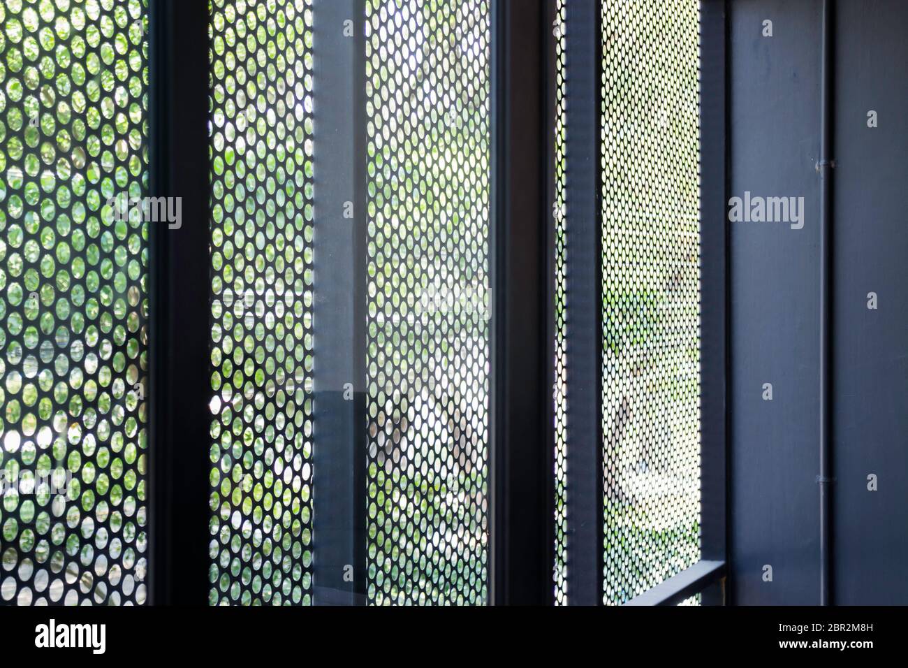 Metallic Mesh Grid net Zaun Textur Hintergrund, Foto Stockfoto