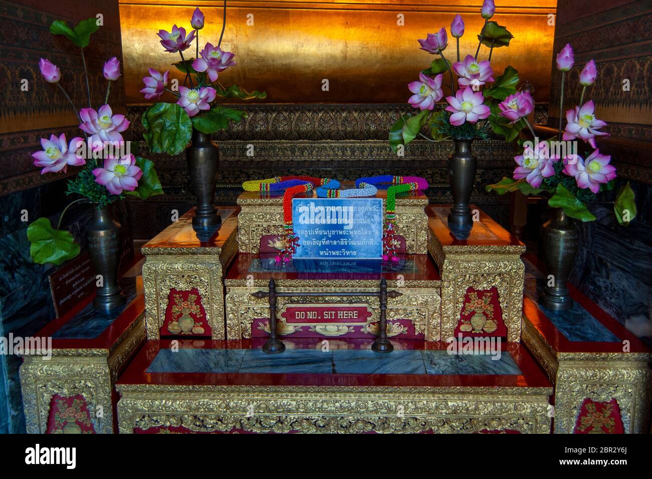 Der Tempel des Reclining Buddha, in Bangkok. Stockfoto