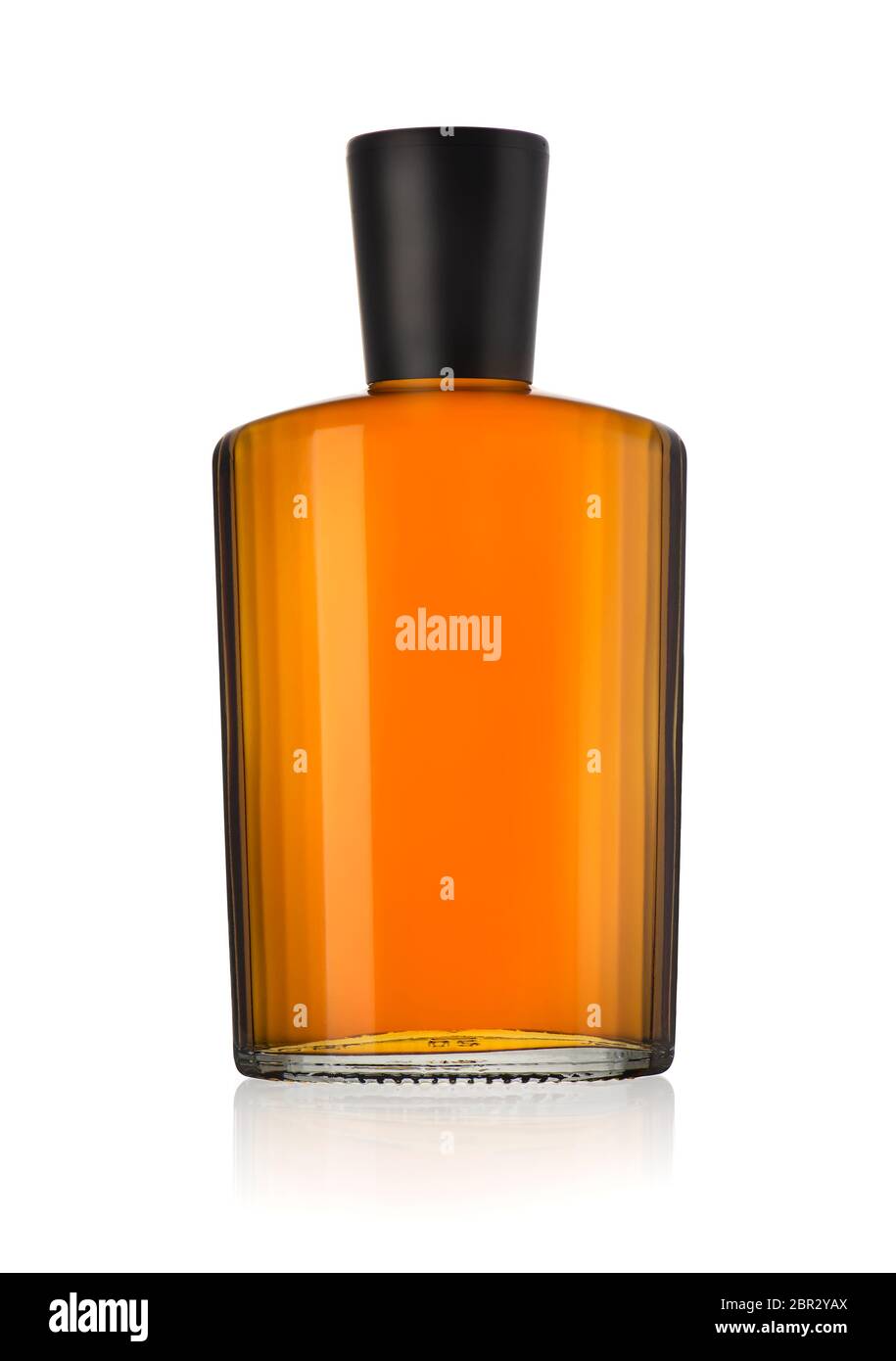 Flasche Cognac isoliert auf weißem Hintergrund Stockfoto