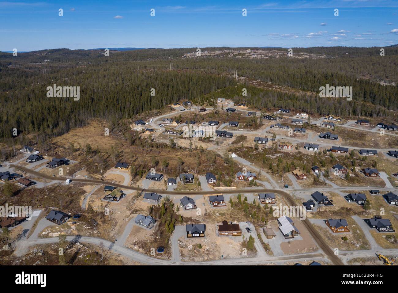 Luftaufnahme der modernen Kabinenentwicklung in Lygna Skisenter, Jaren, 1 Stunde Fahrt von Oslo Stockfoto