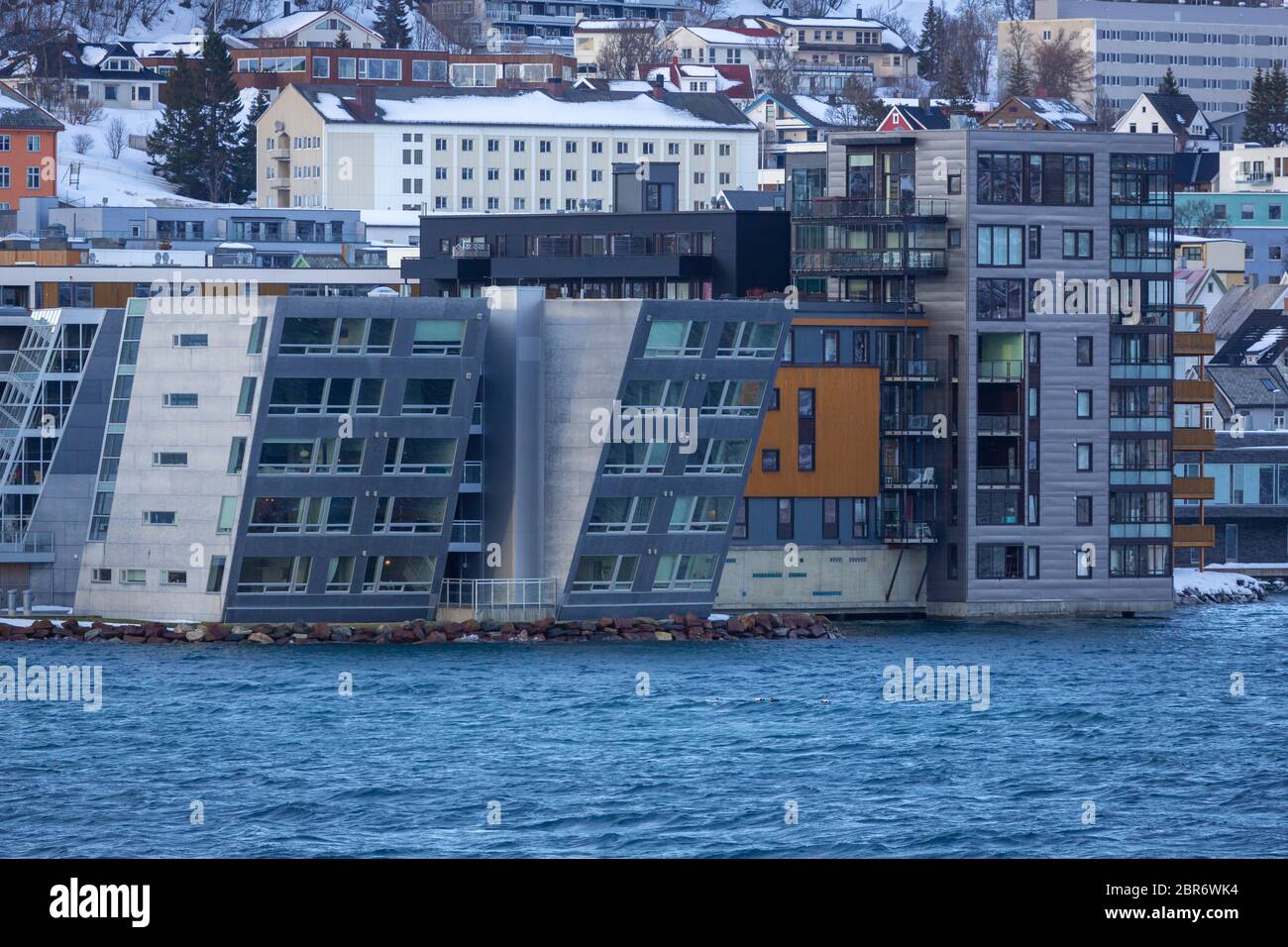 Ankunft in Tromsø mit einem alten Kreuzfahrtschiff Stockfoto