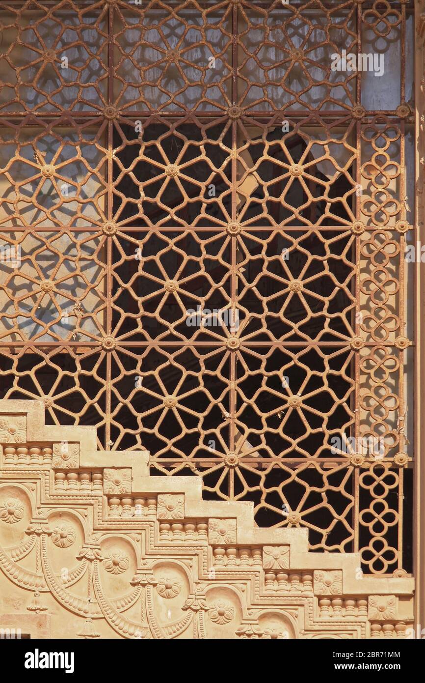 Steinerne Treppen und Zierpflanzen Bars im Palace in Kairo Ägypten Stockfoto