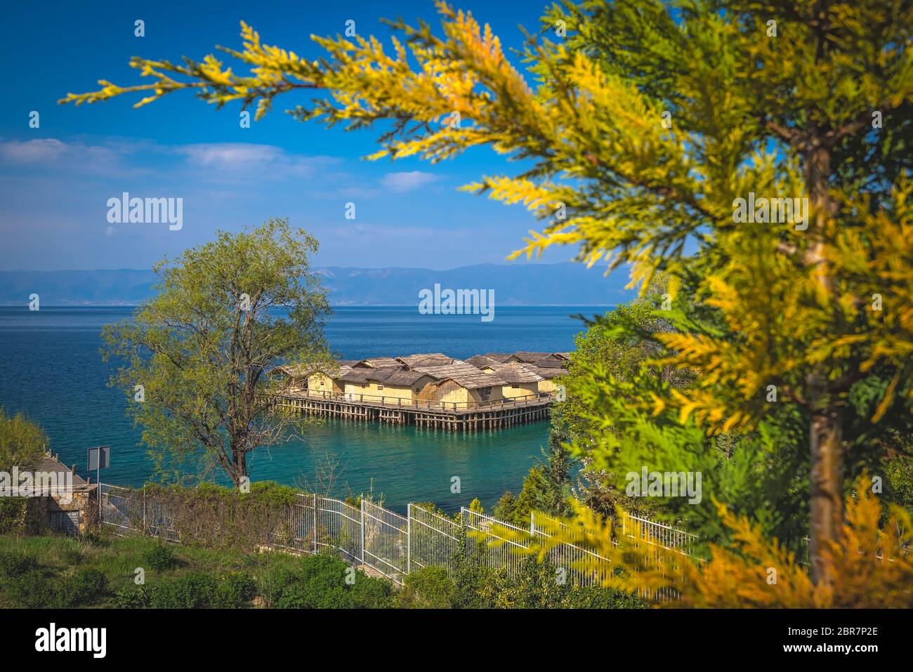 Bucht von den Knochen, Museum auf Wasser, authentische Rekonstruktion der Haufen Wohnung Siedlung, Ohrid, Republik Mazedonien Stockfoto