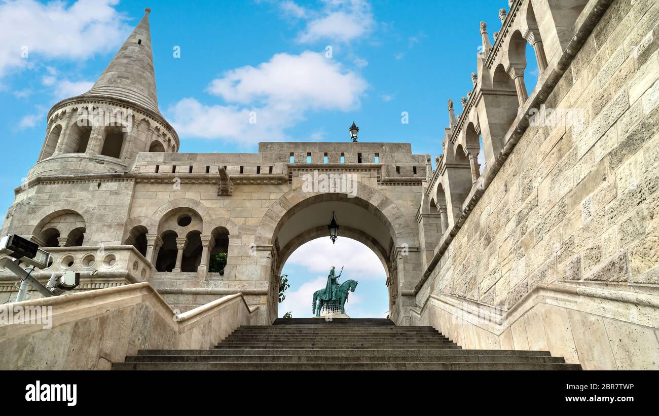 Statue des Heiligen Istvan auf Pferd in der Bastion, Budapest Stockfoto