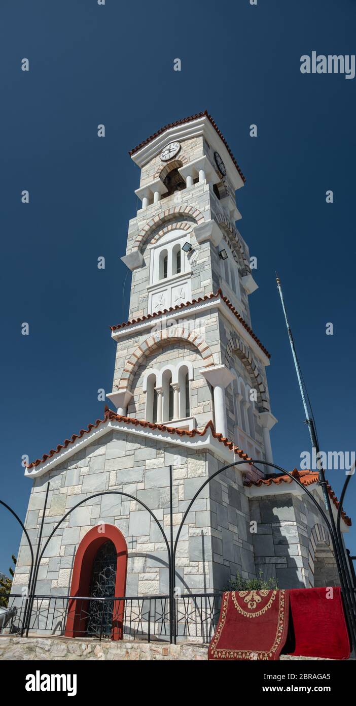 Beeindruckende Basilika von Saint Nektarios in Agios Konstantinos, Lavreotiki in der Nähe von Lavrio, Peleponnes Stockfoto